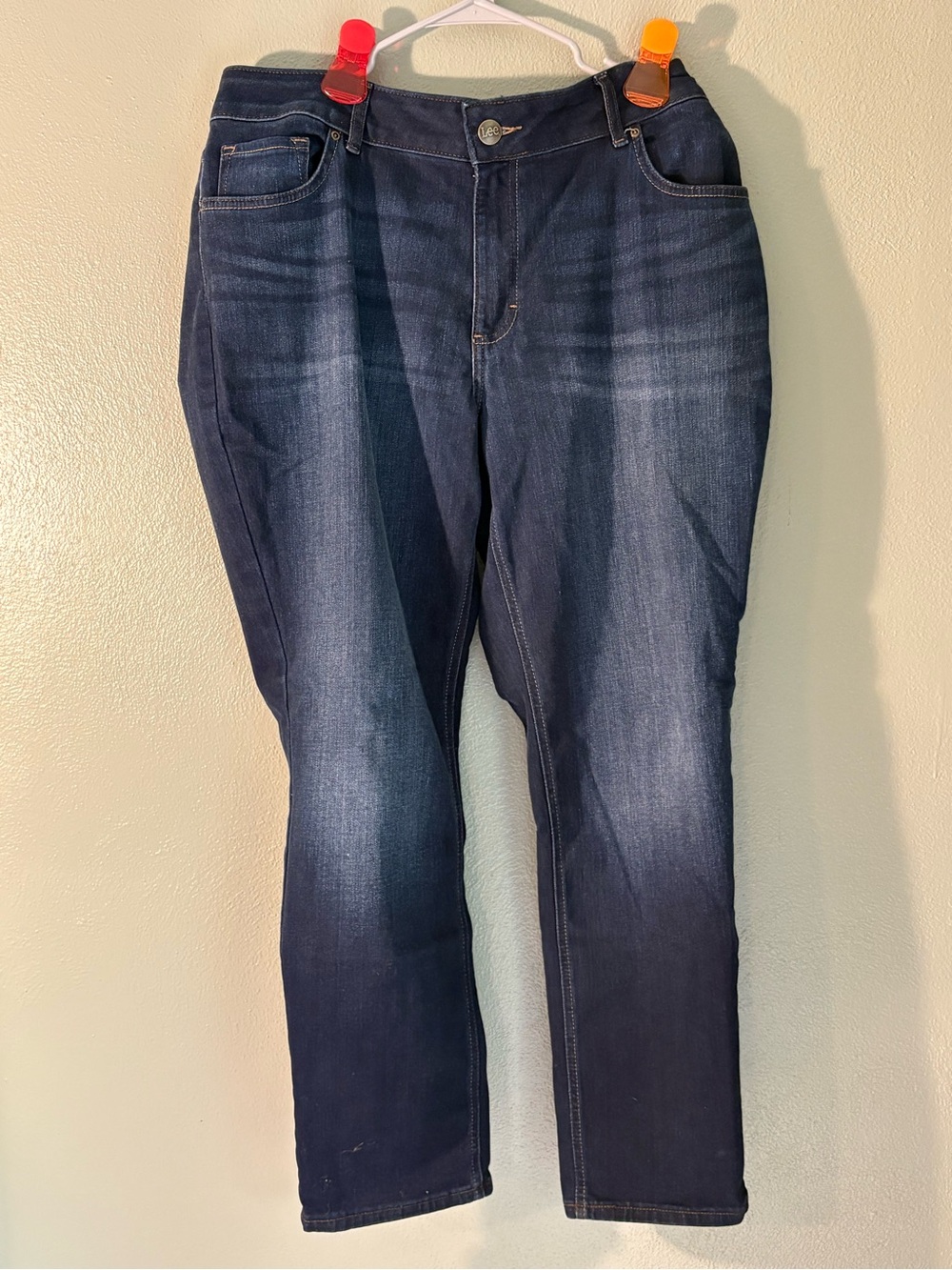 18W Lee midrise bootcut medium wash jeans